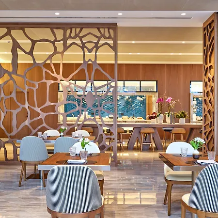 Intercontinental By Ihg Hotel